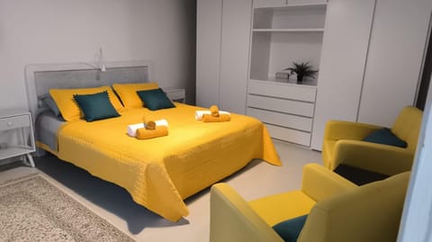 Bed, Photo of the whole room, Bedroom, wardrobe