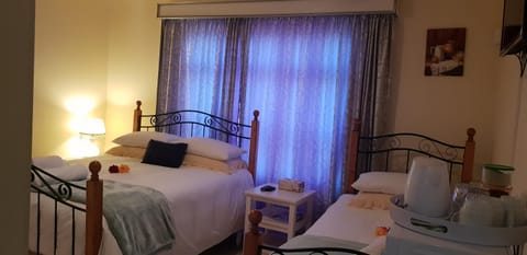 Ebenezer Guesthouse Bluewater Bay Bed and Breakfast in Port Elizabeth