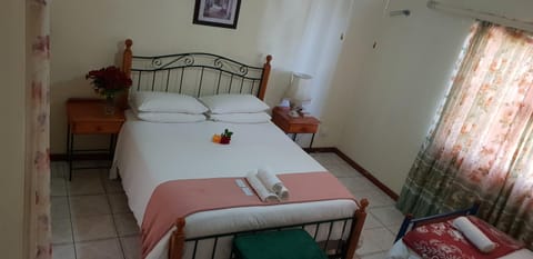 Ebenezer Guesthouse Bluewater Bay Bed and Breakfast in Port Elizabeth