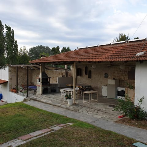 BBQ facilities, Communal kitchen