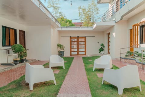 Inner courtyard view