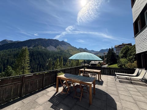 Property building, View (from property/room), View (from property/room), Balcony/Terrace, Balcony/Terrace, Seating area, Mountain view, Mountain view