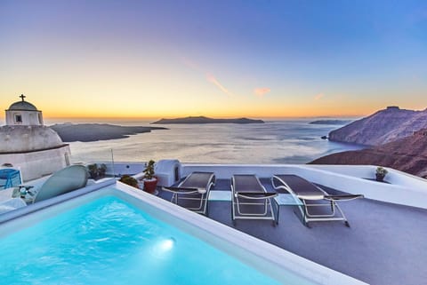 Natural landscape, Hot Tub, Balcony/Terrace, Balcony/Terrace, Landmark view, Sea view, Sunrise, Sunset