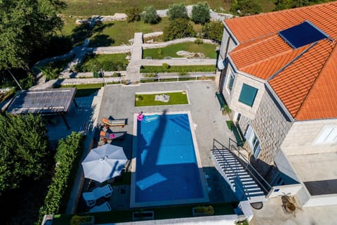 Bird's eye view, Swimming pool