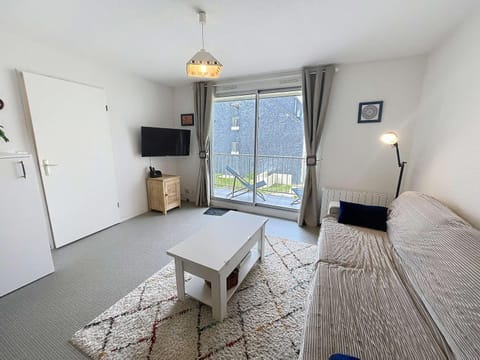 Appartement bord de mer avec balcon, parking et Wi-Fi, 1 chambre, 4 couchages - FR-1-361-569 Apartment in Jullouville