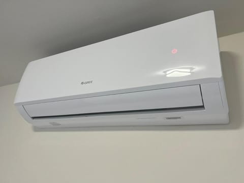 Quiet and Central 1bed1bath House, Nature Retreat Apartment in Rosemead