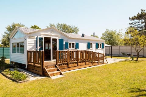 Mobile Home - 700m de la plage House in Portbail