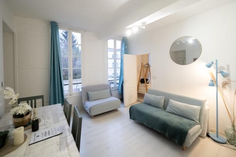 Le Chat De La Cathédrale - Calme - Jardin - Wifi Apartamento in Troyes