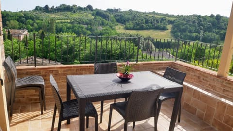 Patio, Day, Natural landscape, View (from property/room), Balcony/Terrace