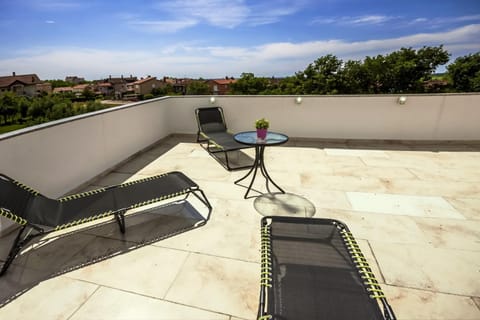 Day, Balcony/Terrace