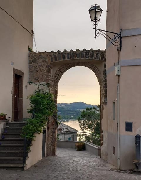 Nearby landmark, Natural landscape, Landmark view