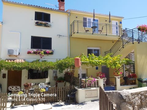 Property building, Patio, Street view