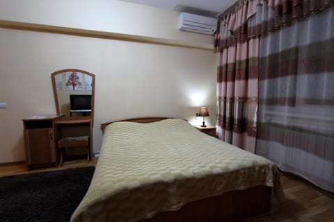 Nadezhda Apartment on Zhibek Zholy 33 Condo in Almaty