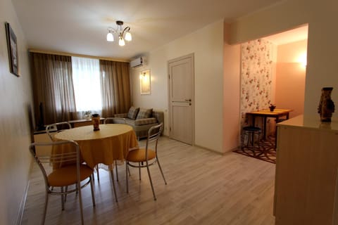 Nadezhda Apartments on Nayryzbay batyr 63 Eigentumswohnung in Almaty