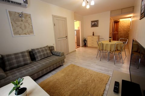 Nadezhda Apartments on Nayryzbay batyr 63 Eigentumswohnung in Almaty