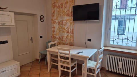 TV and multimedia, Kitchen or kitchenette, Dining area