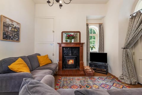 Living room, fireplace