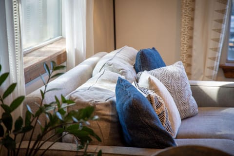 River Access Grill Firepit Sleeps 5 House in Kyle