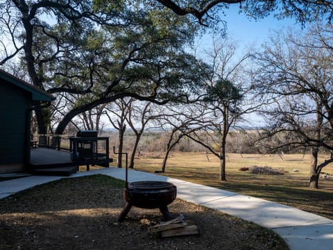 River Access Pet Friendly Fishing BBQ Sleeps 5 House in Kyle