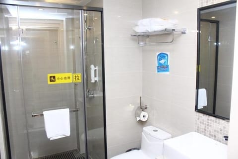 7Days Dongguan Tangxiayin Square Walmart Hotel in Shenzhen