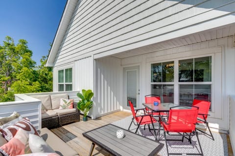 Steps to Buckeye Lake Family-Friendly Home House in Buckeye Lake