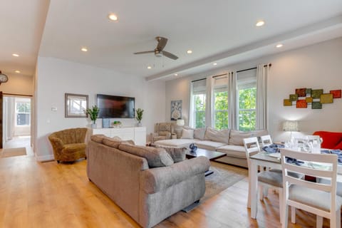 Steps to Buckeye Lake Family-Friendly Home House in Buckeye Lake