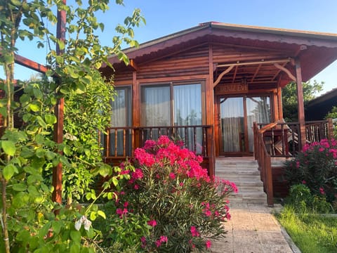 Rüya Villen Park Campingplatz /
Wohnmobil-Resort in Antalya Province