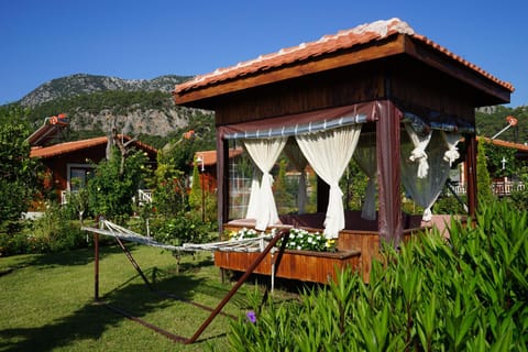 Rüya Villen Park Camping /
Complejo de autocaravanas in Antalya Province