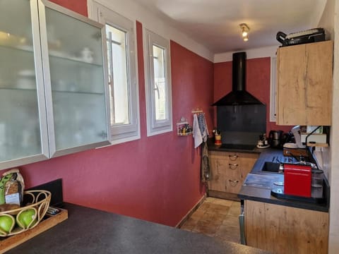 Provençal house with pool House in Sorgues