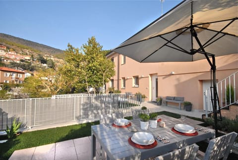 Facade/entrance, Garden, Garden view, Mountain view
