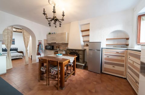 Kitchen or kitchenette, Living room, Dining area, stove