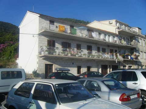 Neighbourhood