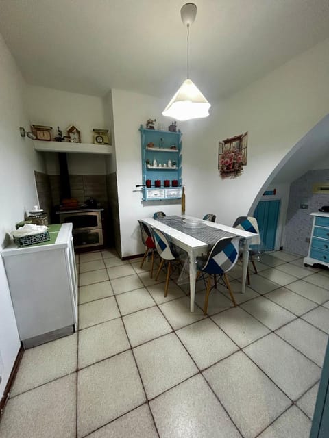 Blackland- Shabby Tuscany House House in Colle di Val d Elsa