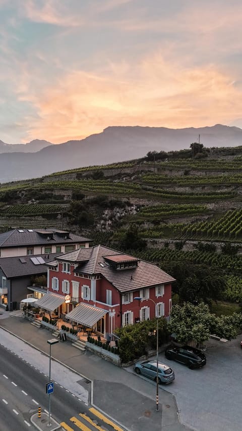 Property building, Bird's eye view