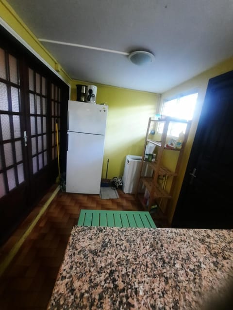 Studio Détente Bed and Breakfast in Les Abymes