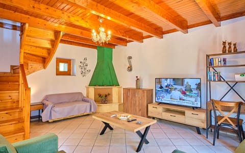 Living room, Photo of the whole room, Seating area