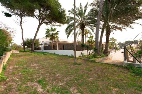 Ca Na Capellá House in Pla de Mallorca