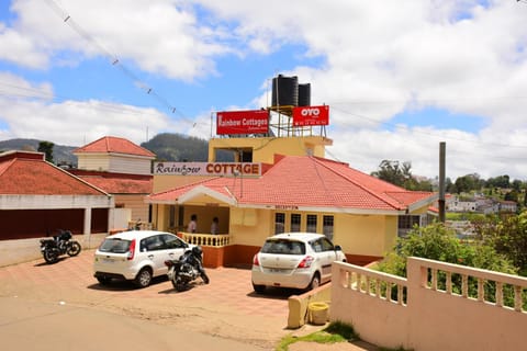 Rainbow Cottages Hotel in Ooty