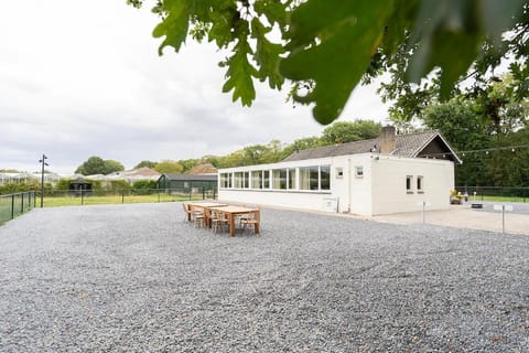 Quiet, Budget Nature Room near University Tilburg House in Tilburg