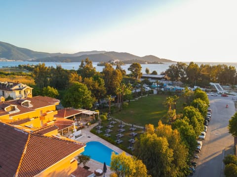 Property building, Day, Bird's eye view, Sea view