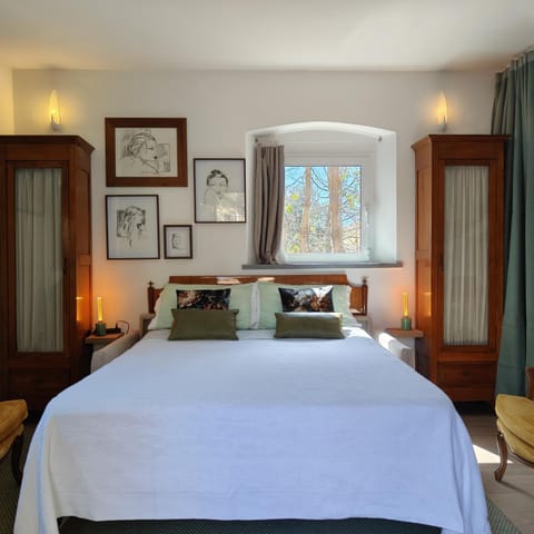 Bed