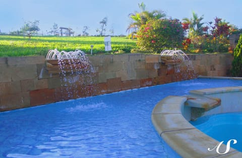 People, Swimming pool, Open Air Bath