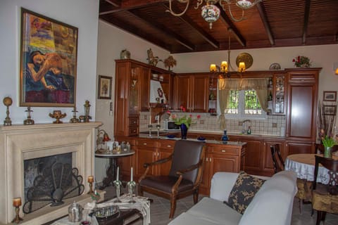 Living room, Seating area, flat iron