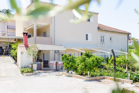 Apartment Gazo Condo in Trogir