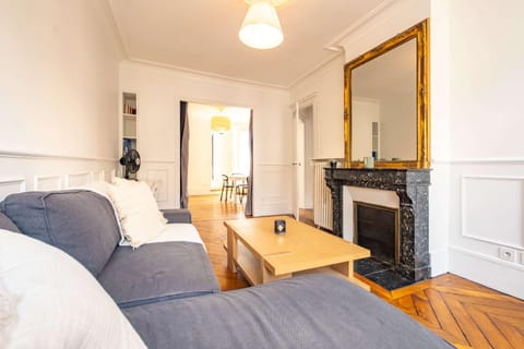 6 Guests Flat - Montparnasse Apartment in Paris