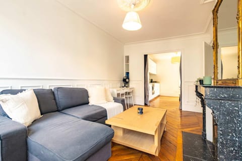 6 Guests Flat - Montparnasse Apartment in Paris