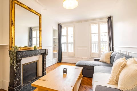 6 Guests Flat - Montparnasse Apartment in Paris