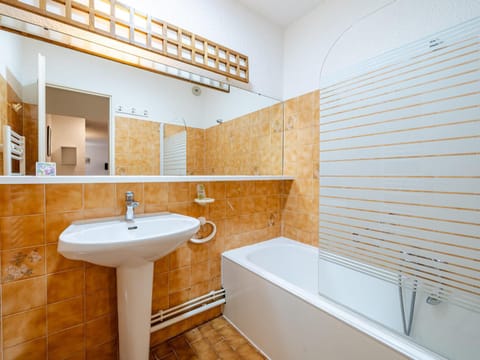 Studio pour 4 avec Wi-Fi illimité, vue mer depuis la terrasse - FR-1-827-40 Apartment in Roquebrune-Cap-Martin