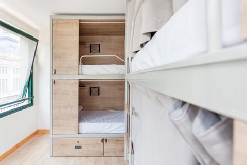 Bedroom, Garden view, bunk bed