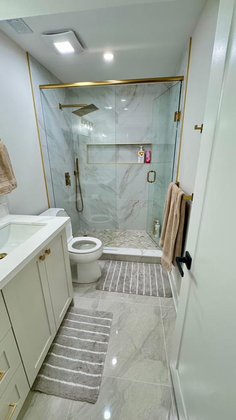 Beautiful Luxury Cozy Home Villa in Niagara Falls